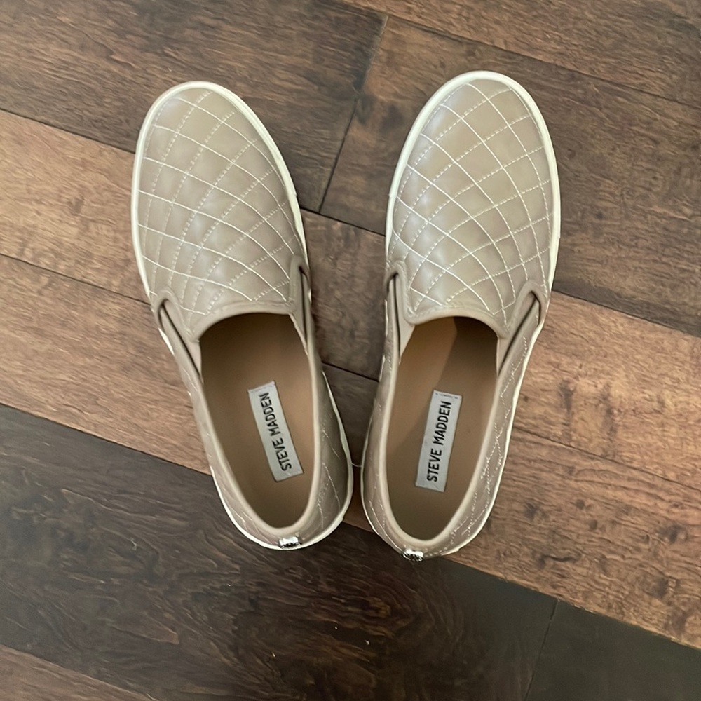 Steve Madden leather flocked upper slides - tan quilted